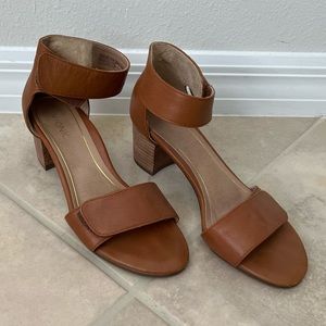 Vionic block heel sandals